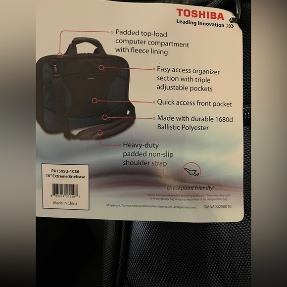 New Toshiba Extreme Briefcase Laptop Carrying Case For Laptops Up to 16” - Picture 3 of 8